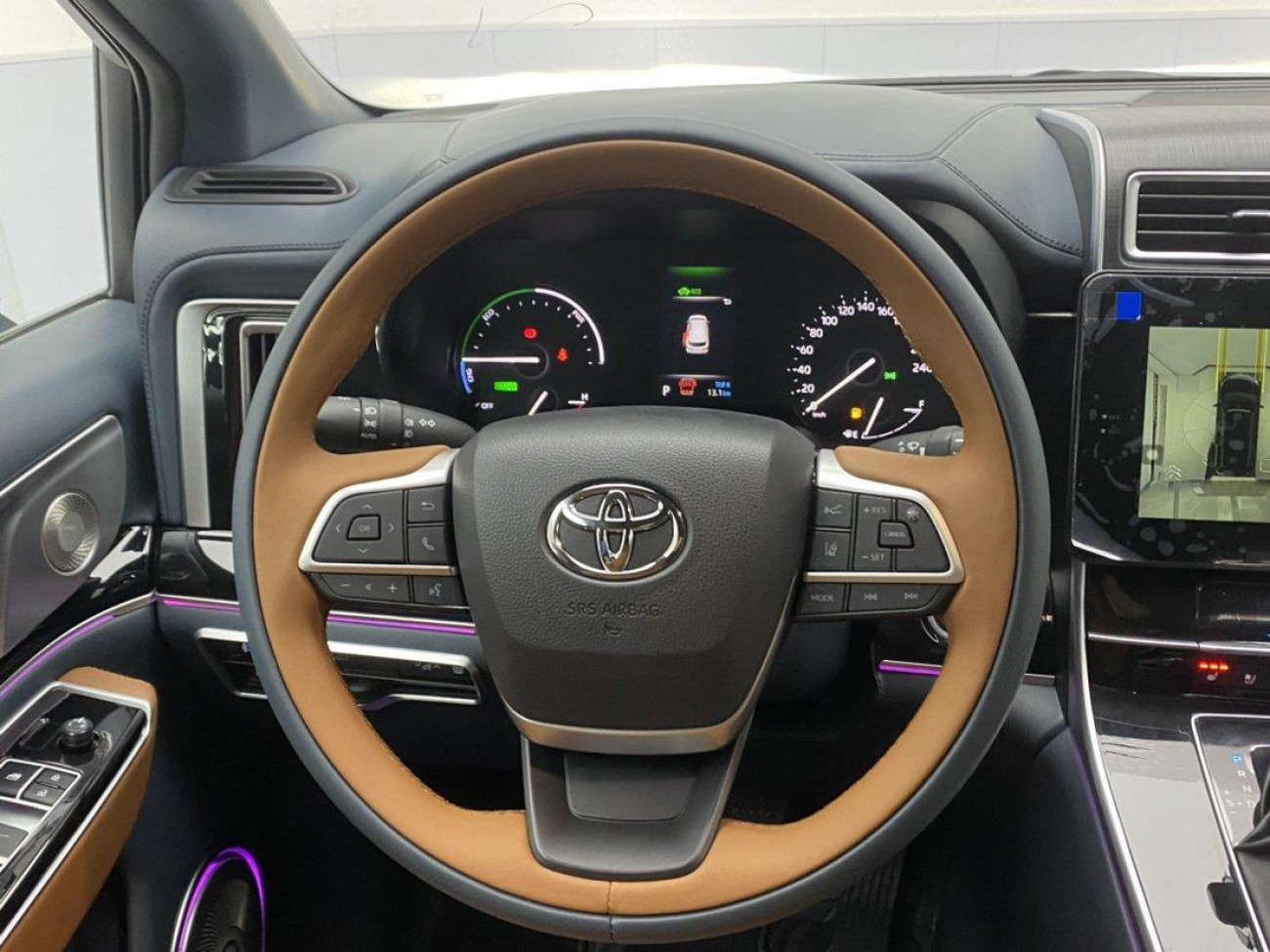 Toyota Granvia 2025