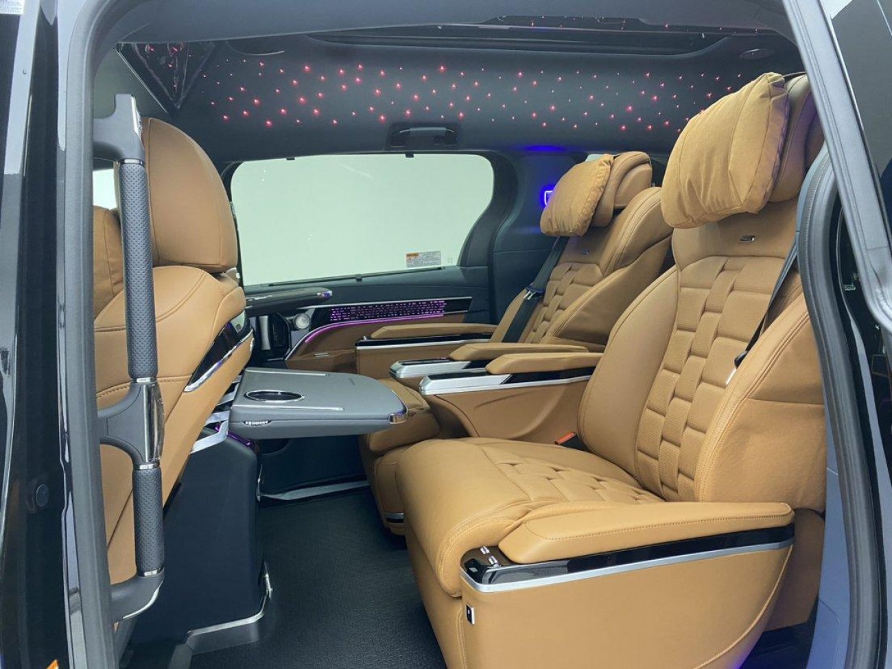 Toyota Granvia 2025