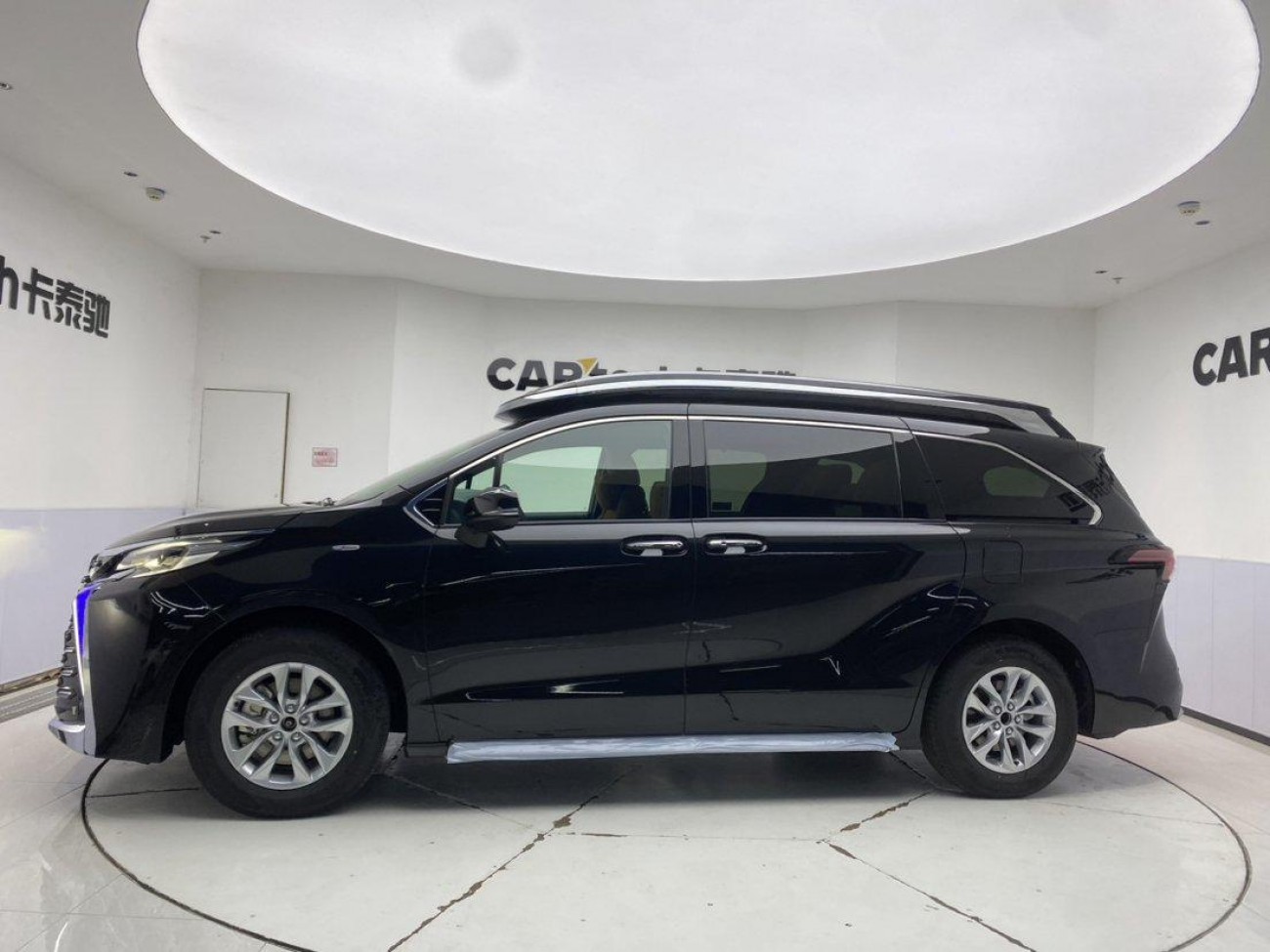 Toyota Granvia 2025