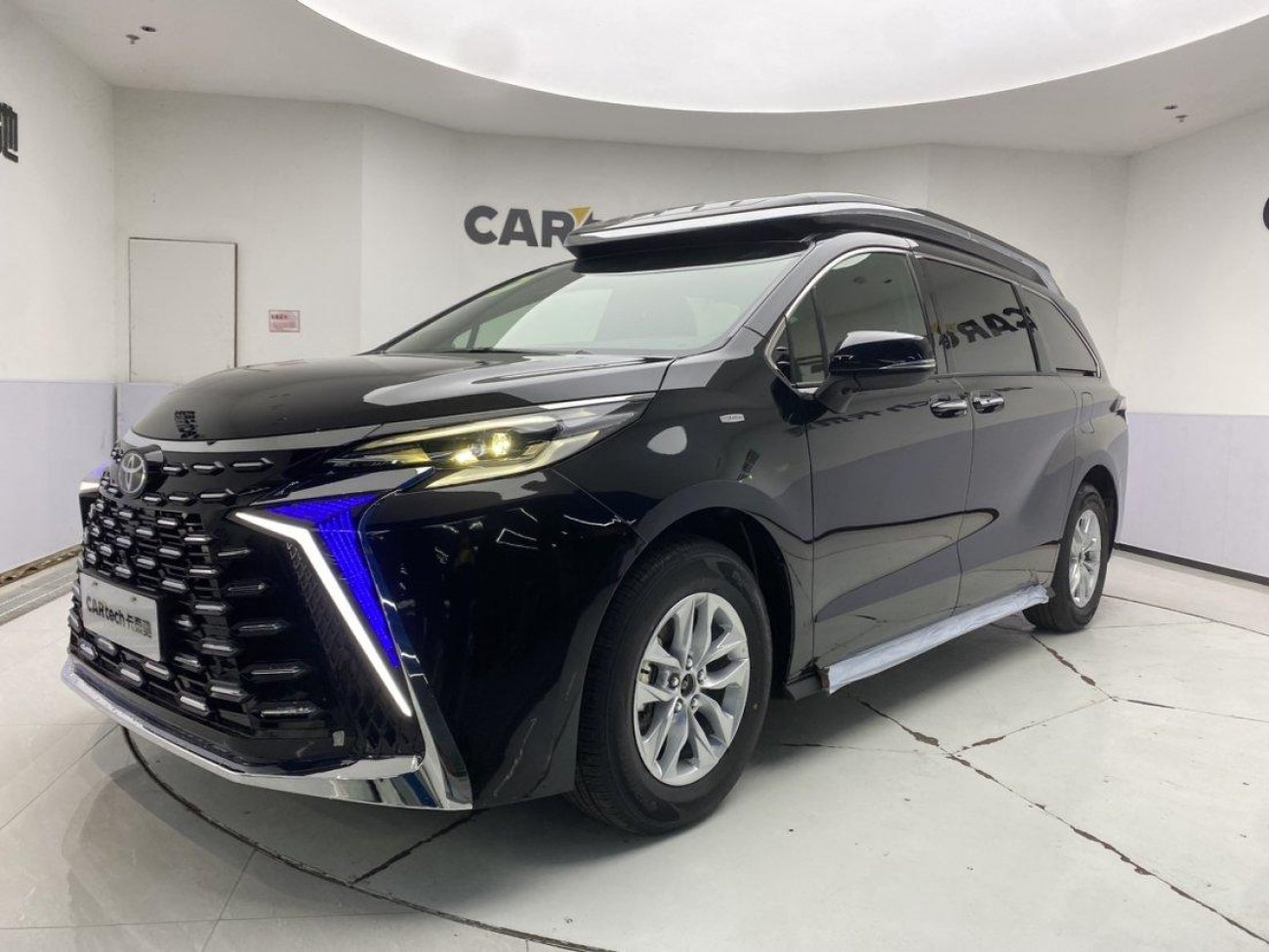 Toyota Granvia 2025