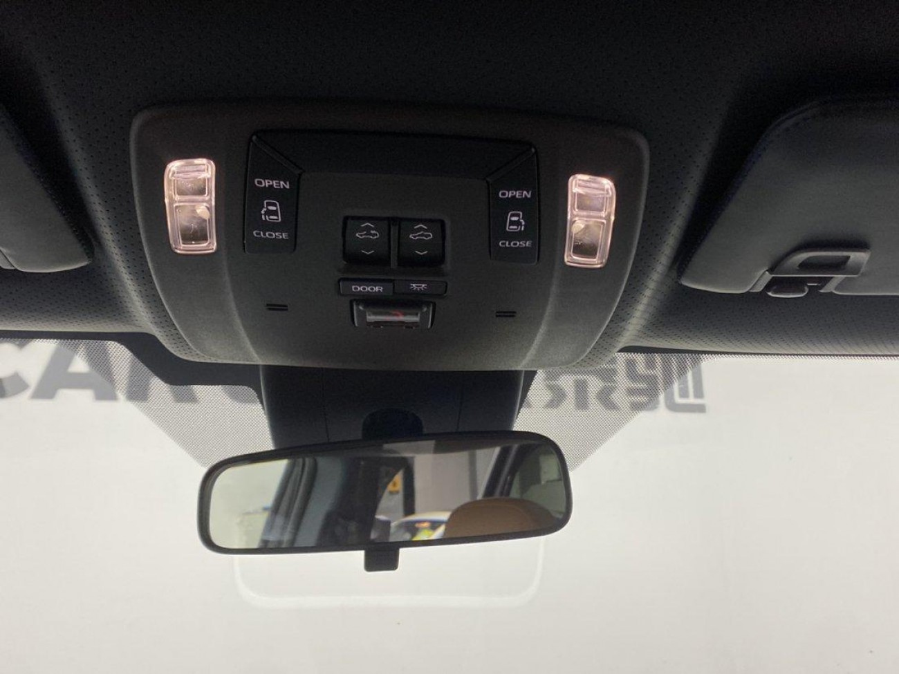 Toyota Granvia 2025