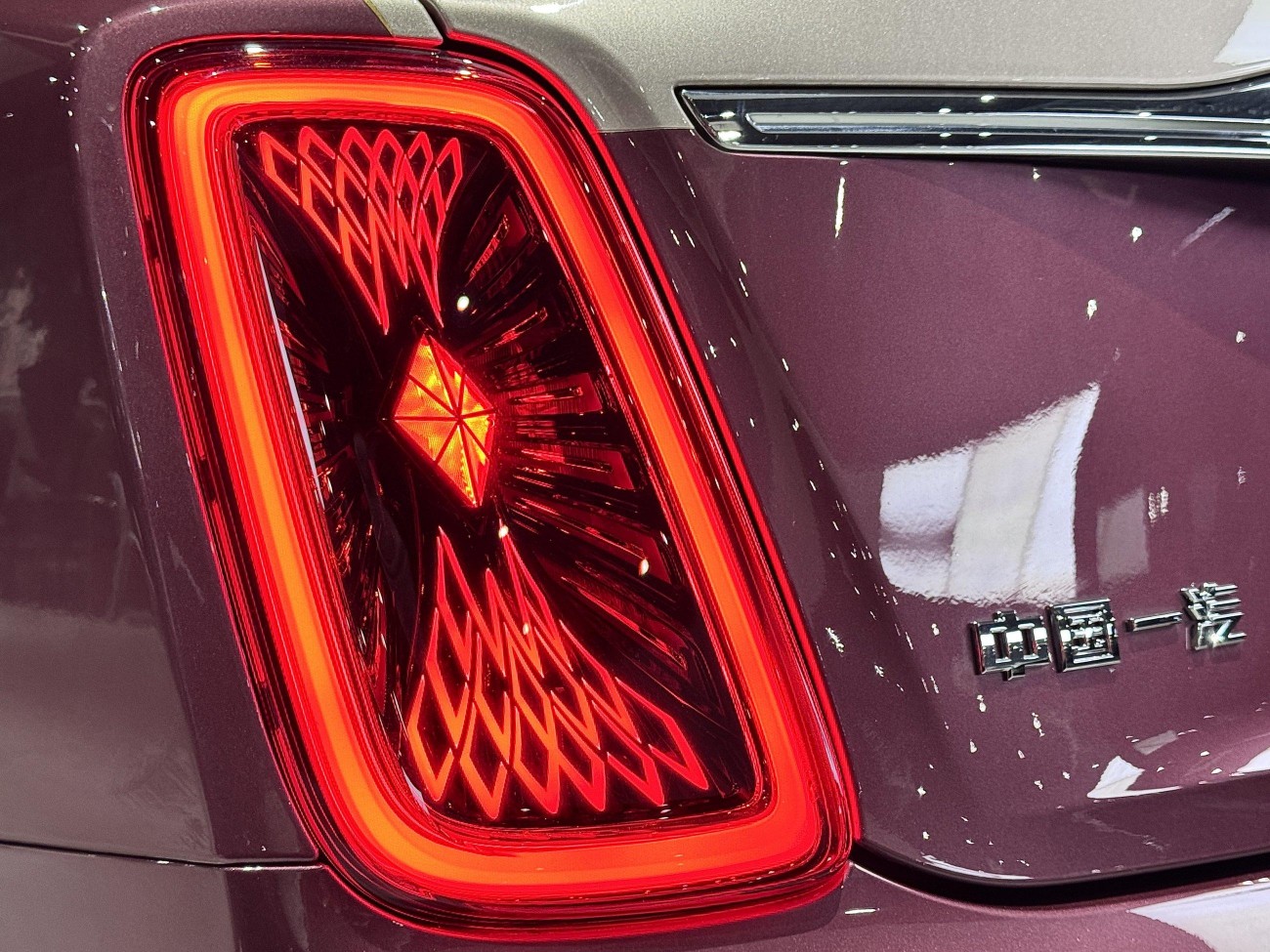 Hongqi Guoya 2025