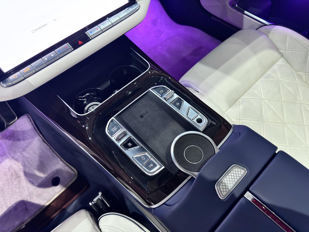 Hongqi Guoya 2025