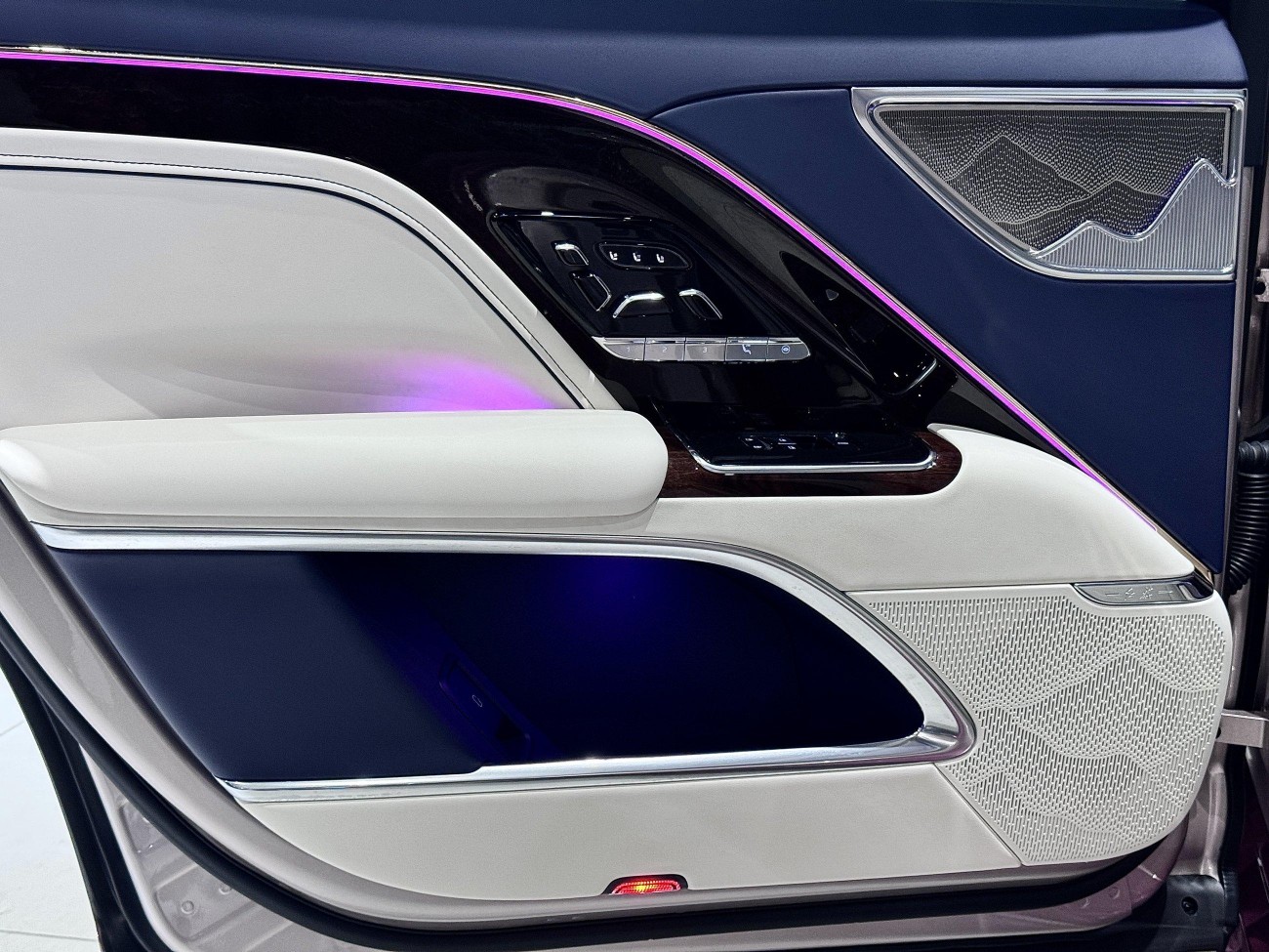 Hongqi Guoya 2025