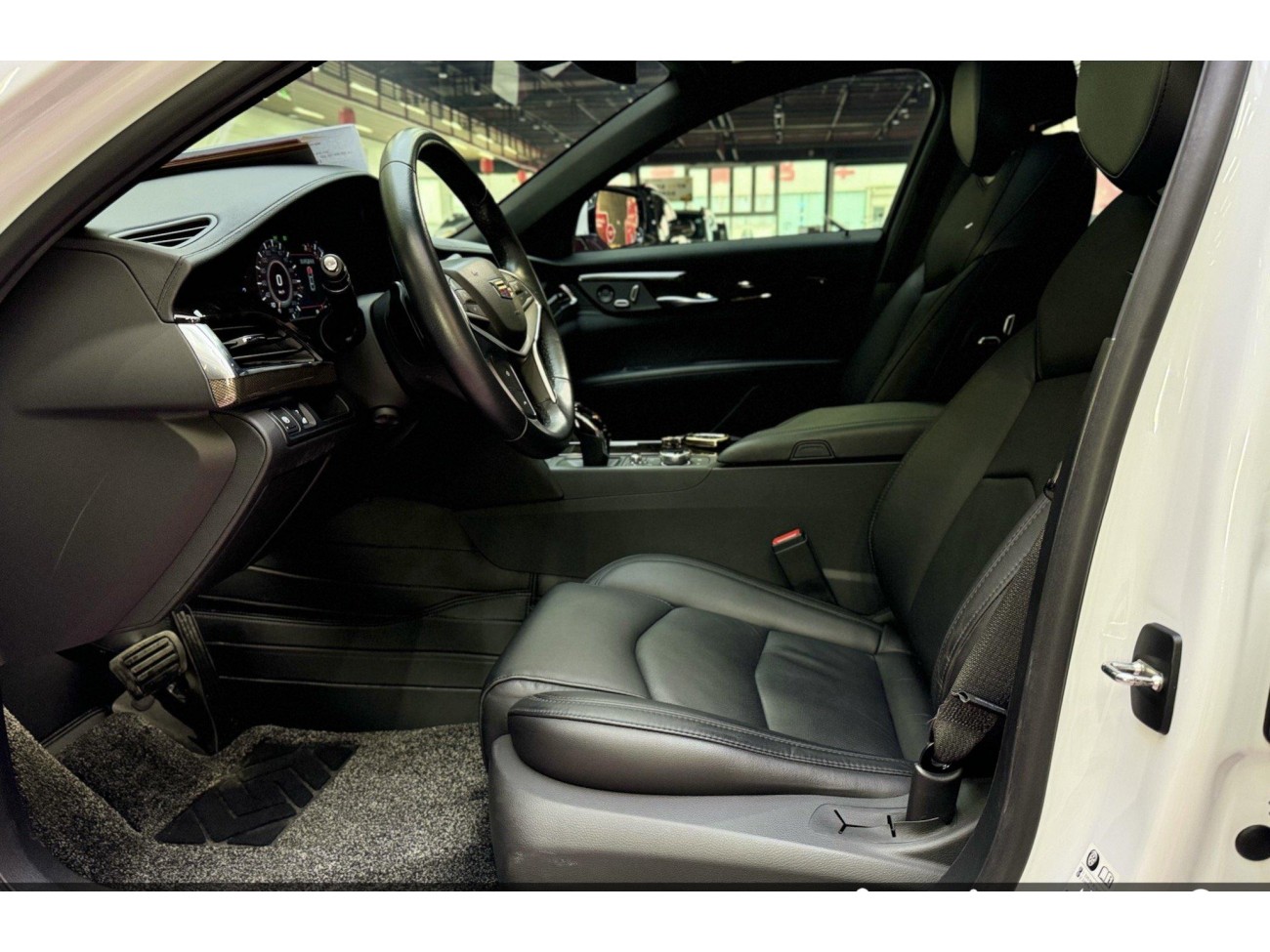 Cadillac CT6 2023