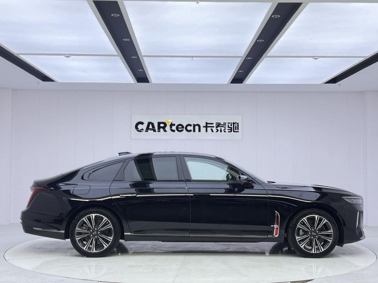 Hongqi H9 2024