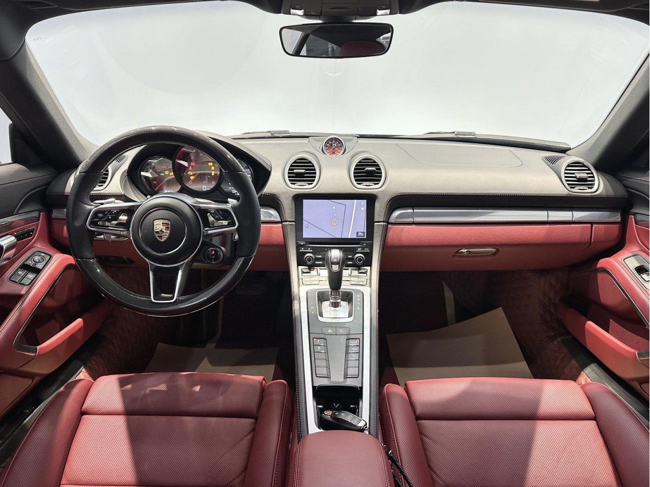 Porsche Cayman 2024