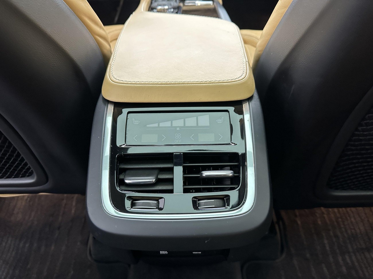 Volvo XC90 2016