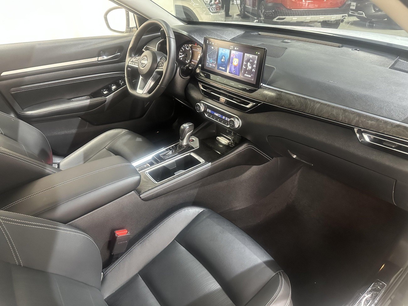 Nissan Teana 2024