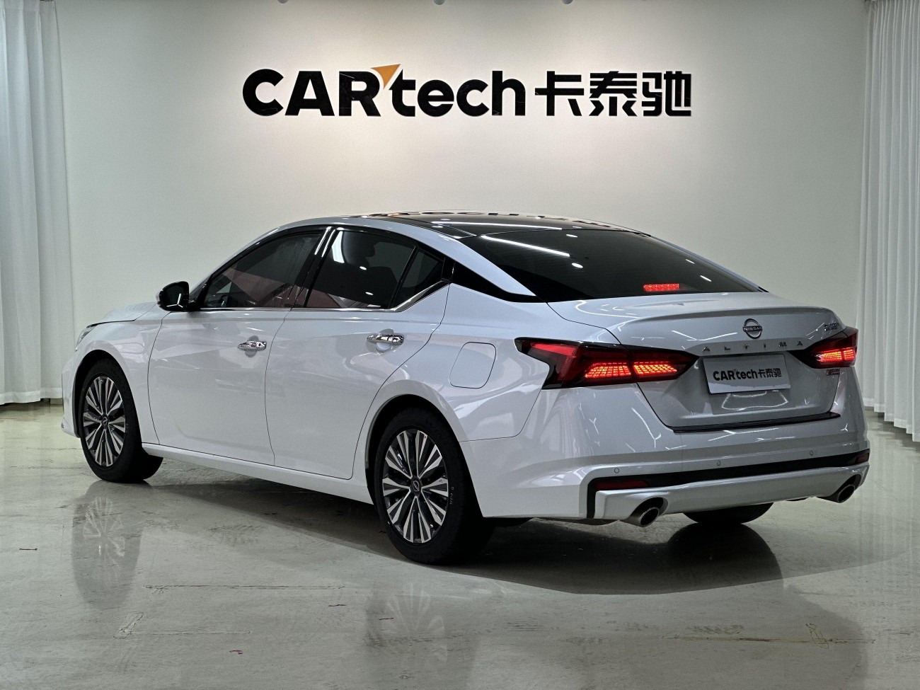 Nissan Teana 2024