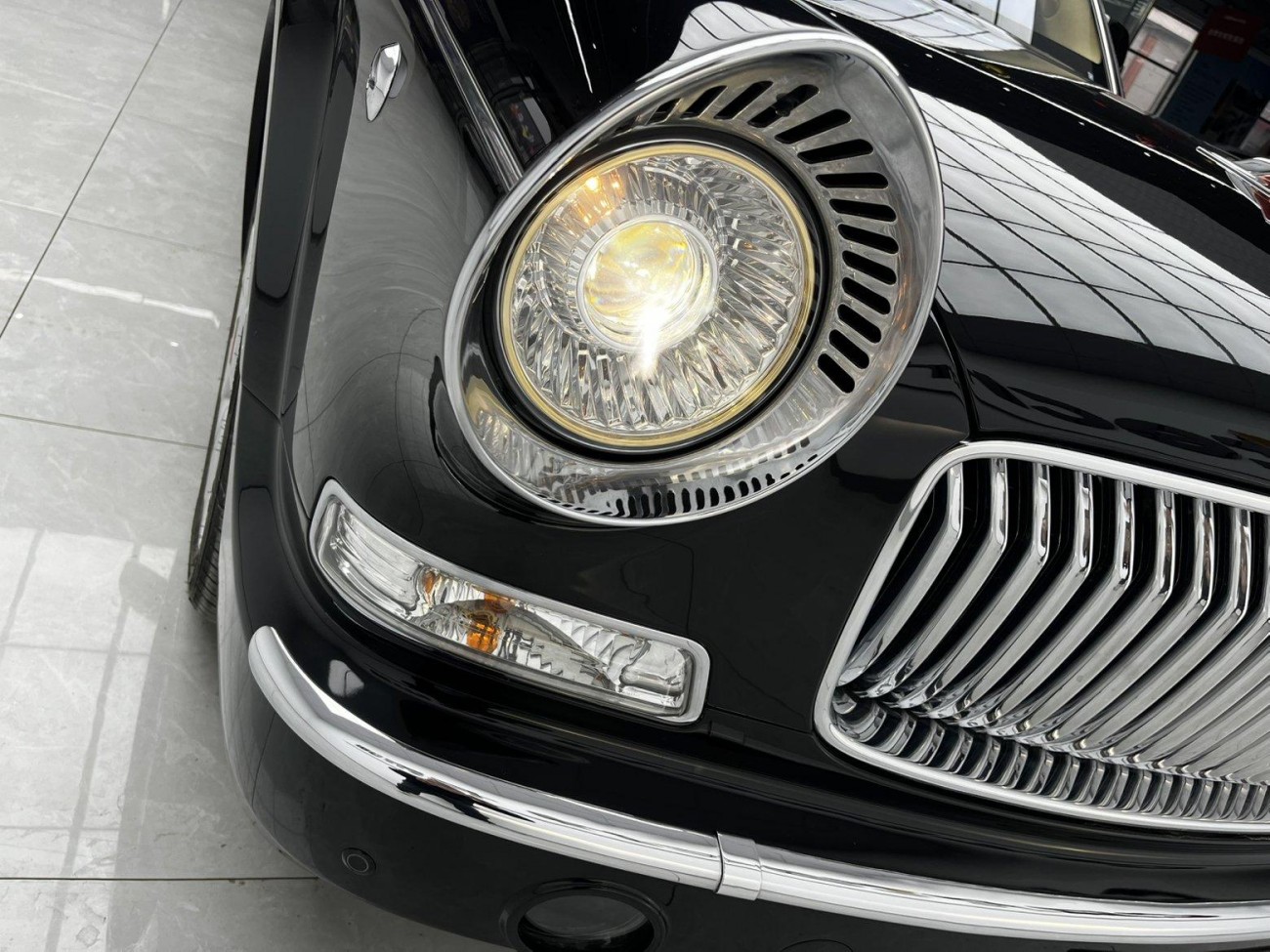 Hongqi L5 2025