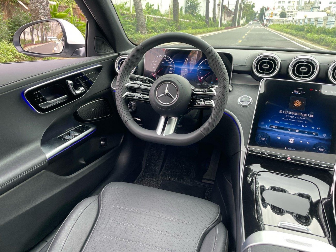 Mercedes-Benz C 260 L 2025