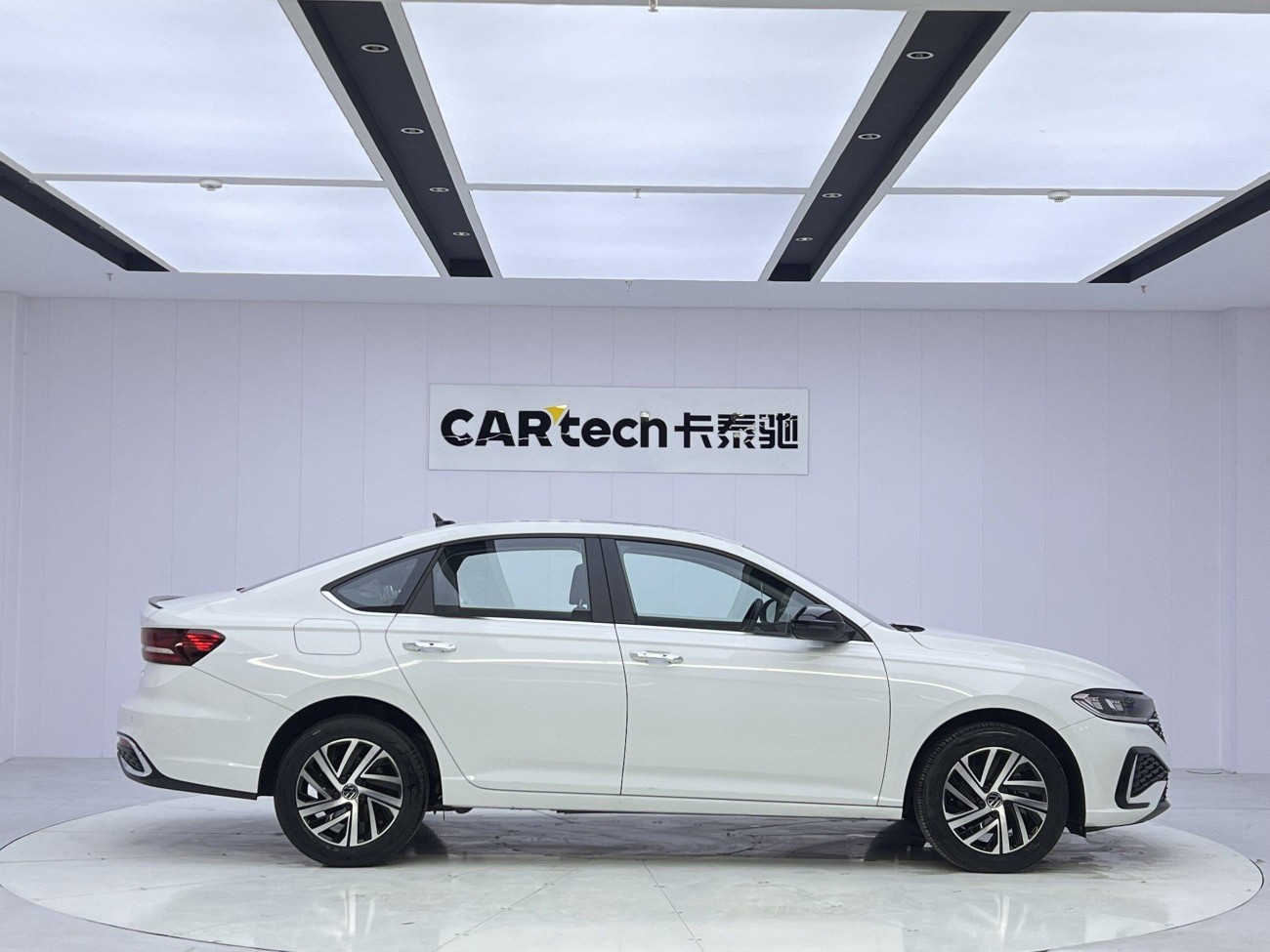 Volkswagen Lavida 2024