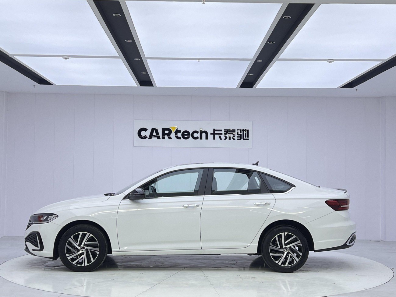 Volkswagen Lavida 2024