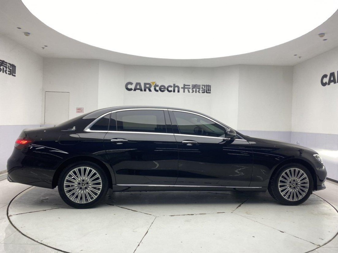Mercedes-Benz E 300 L 2023
