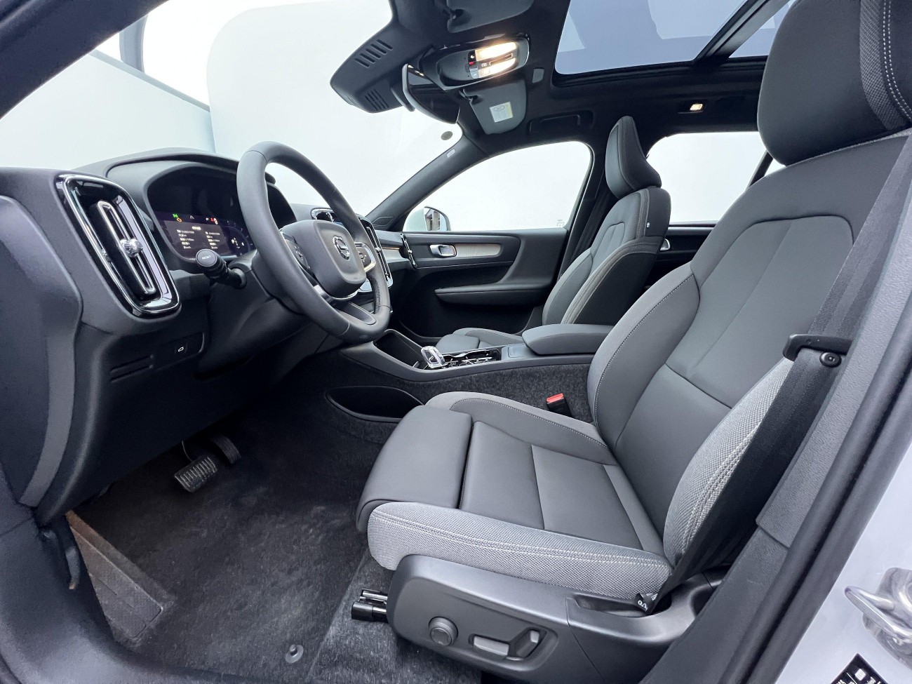 Volvo XC40 2026