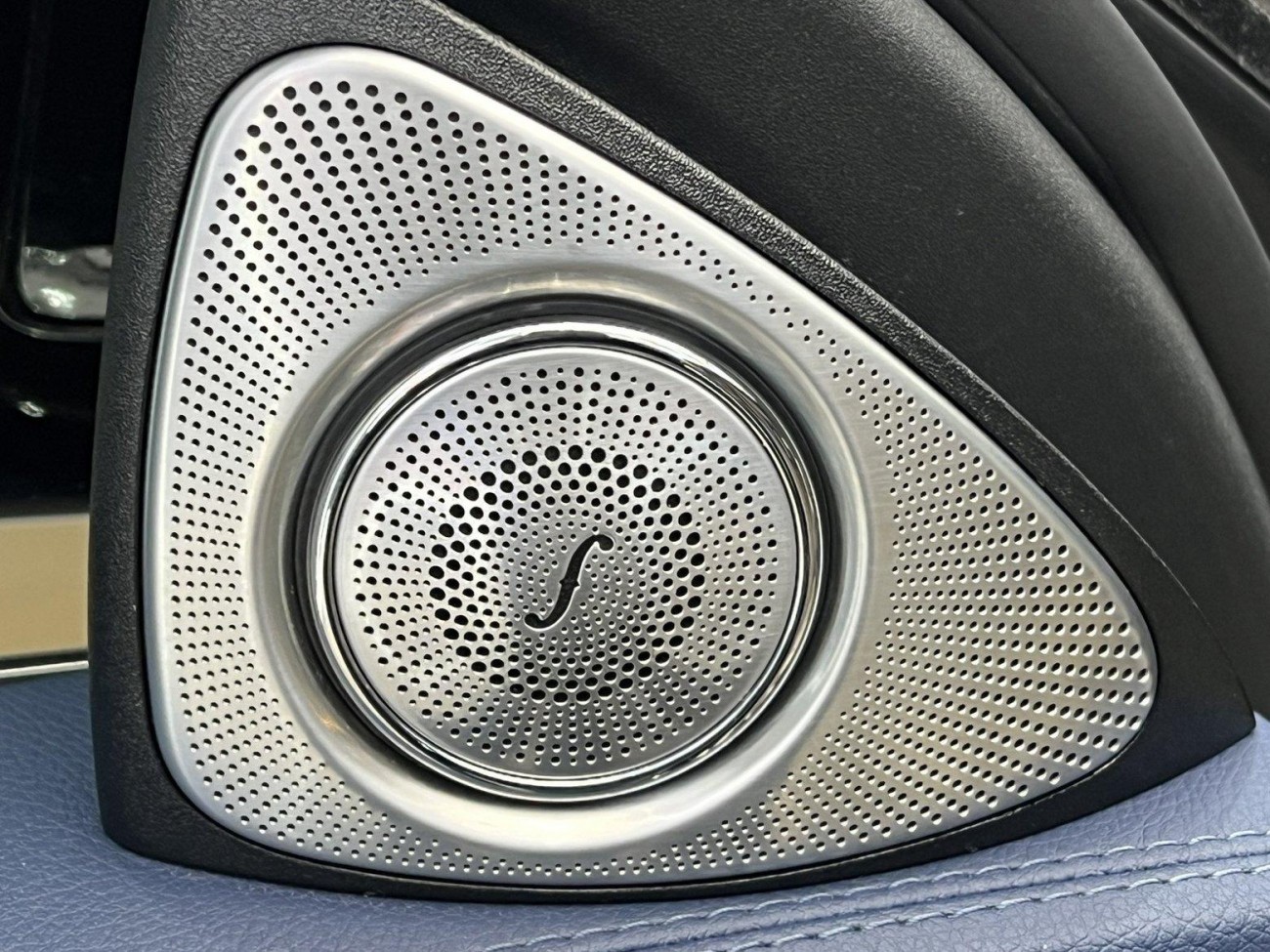Mercedes-Benz E 300 L 2022