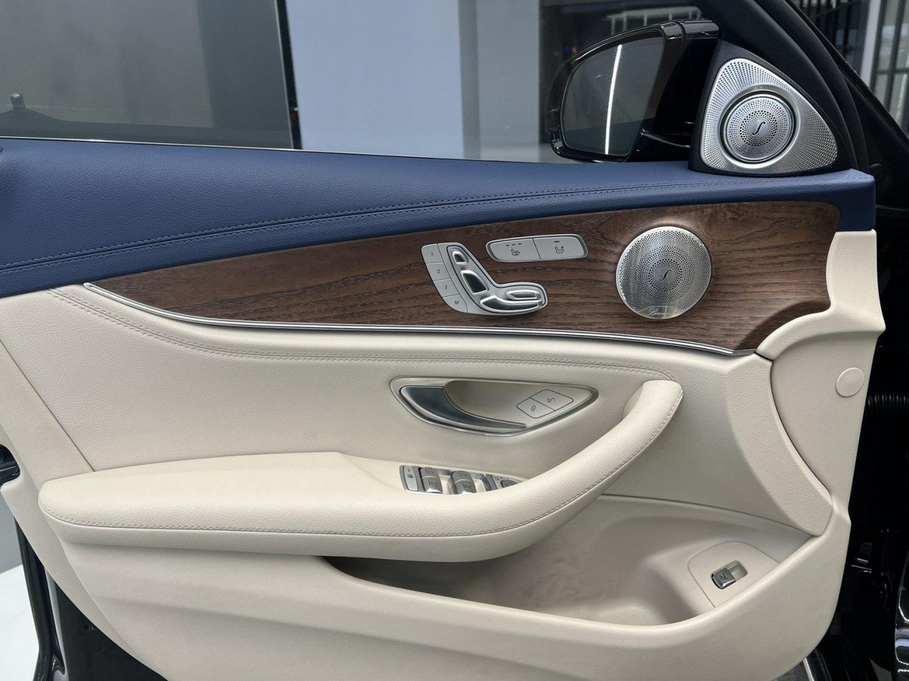 Mercedes-Benz E 300 L 2022