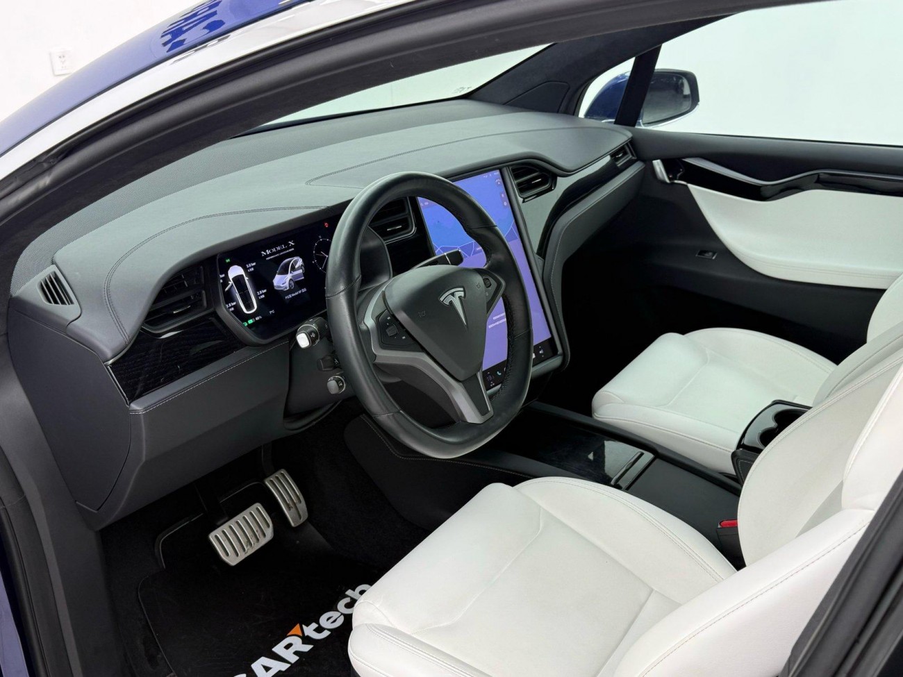 Tesla Model X 2020