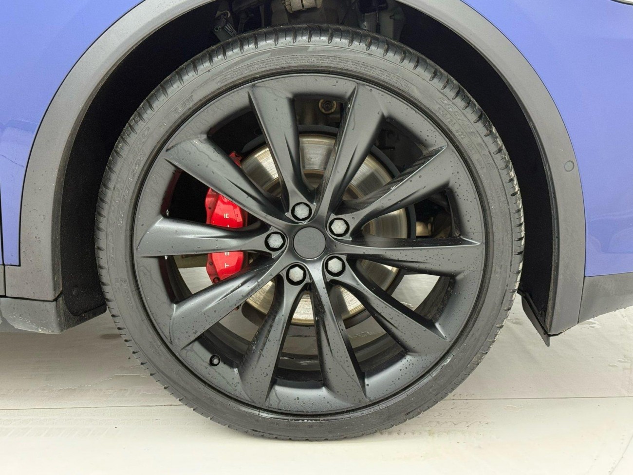 Tesla Model X 2020