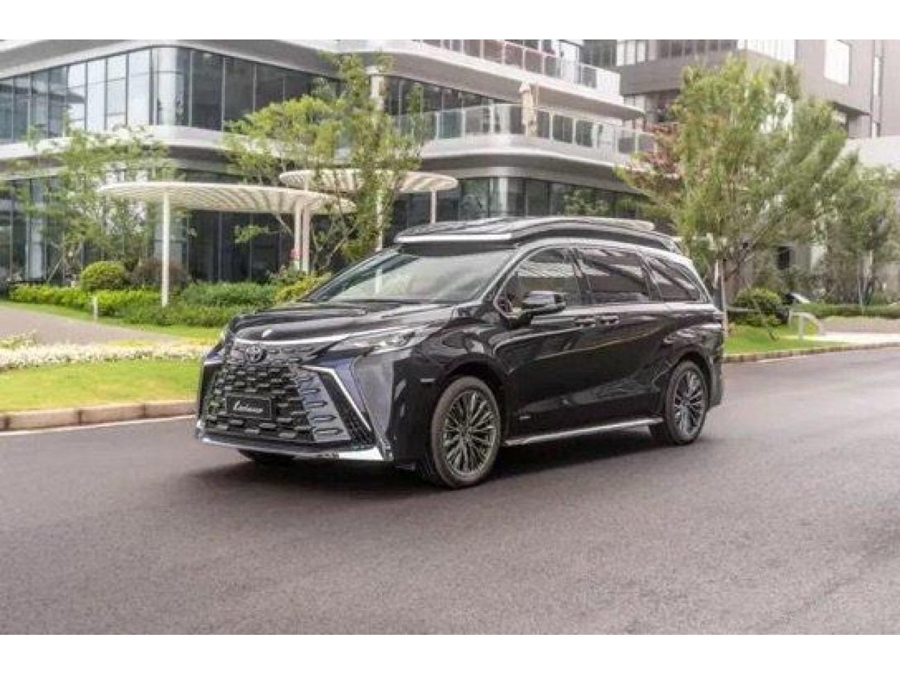 Toyota Granvia 2025