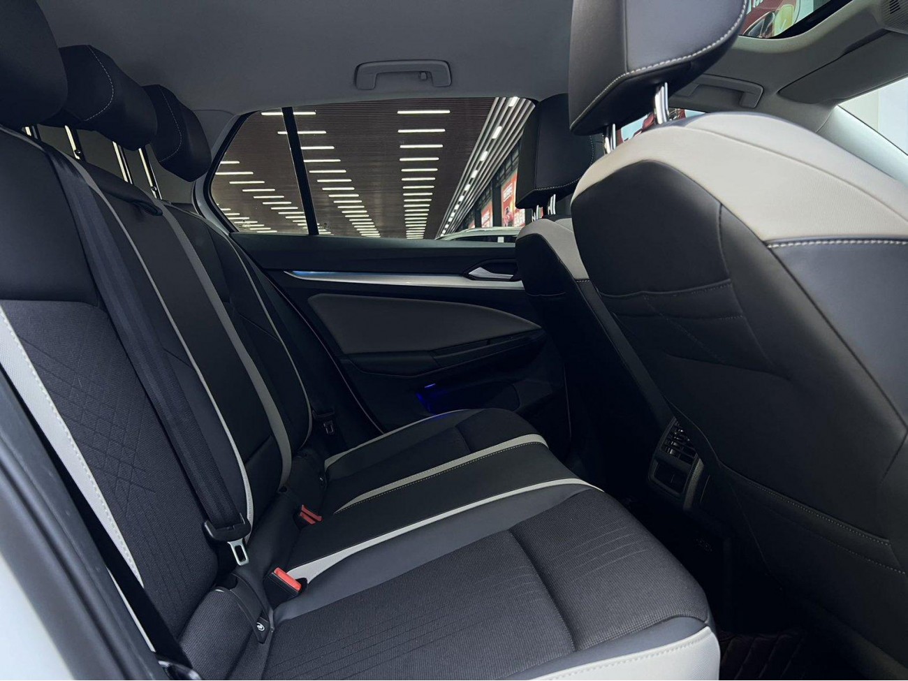 Volkswagen Golf 2023