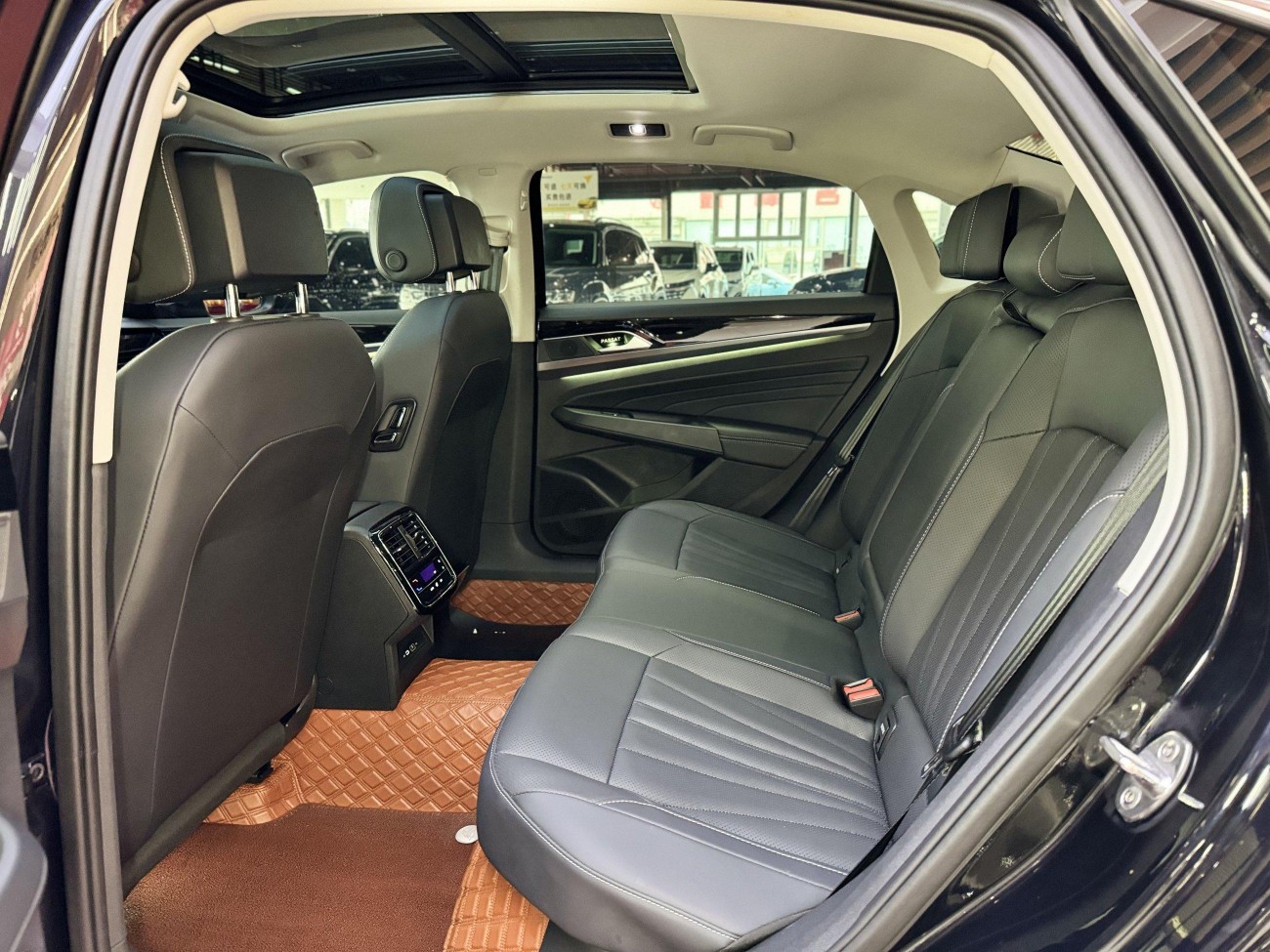 Volkswagen Passat 2024