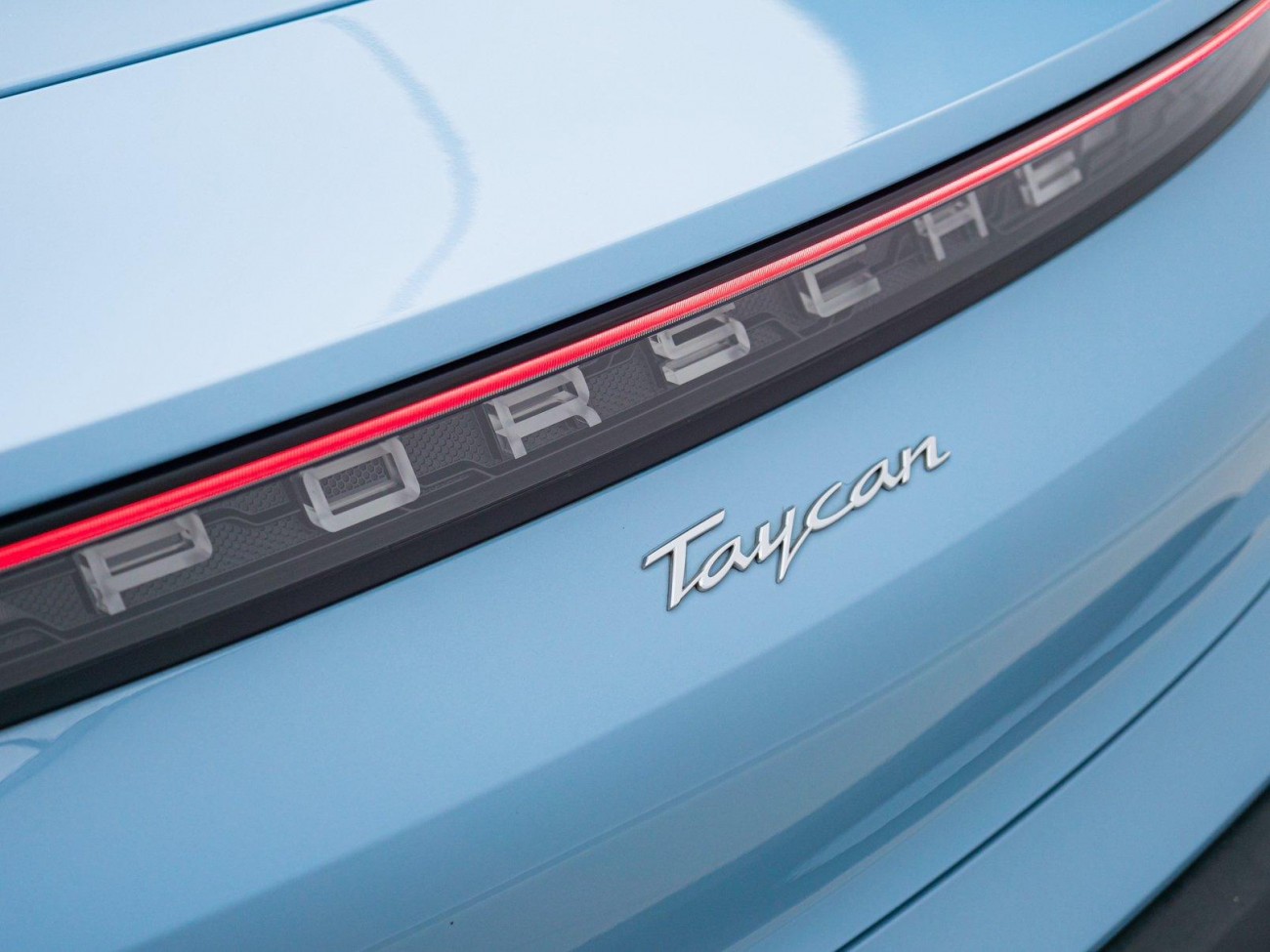 Porsche Taycan 2023