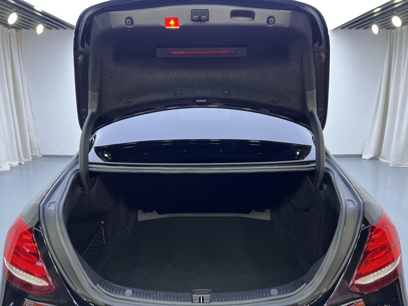 Mercedes-Benz E300L 2017