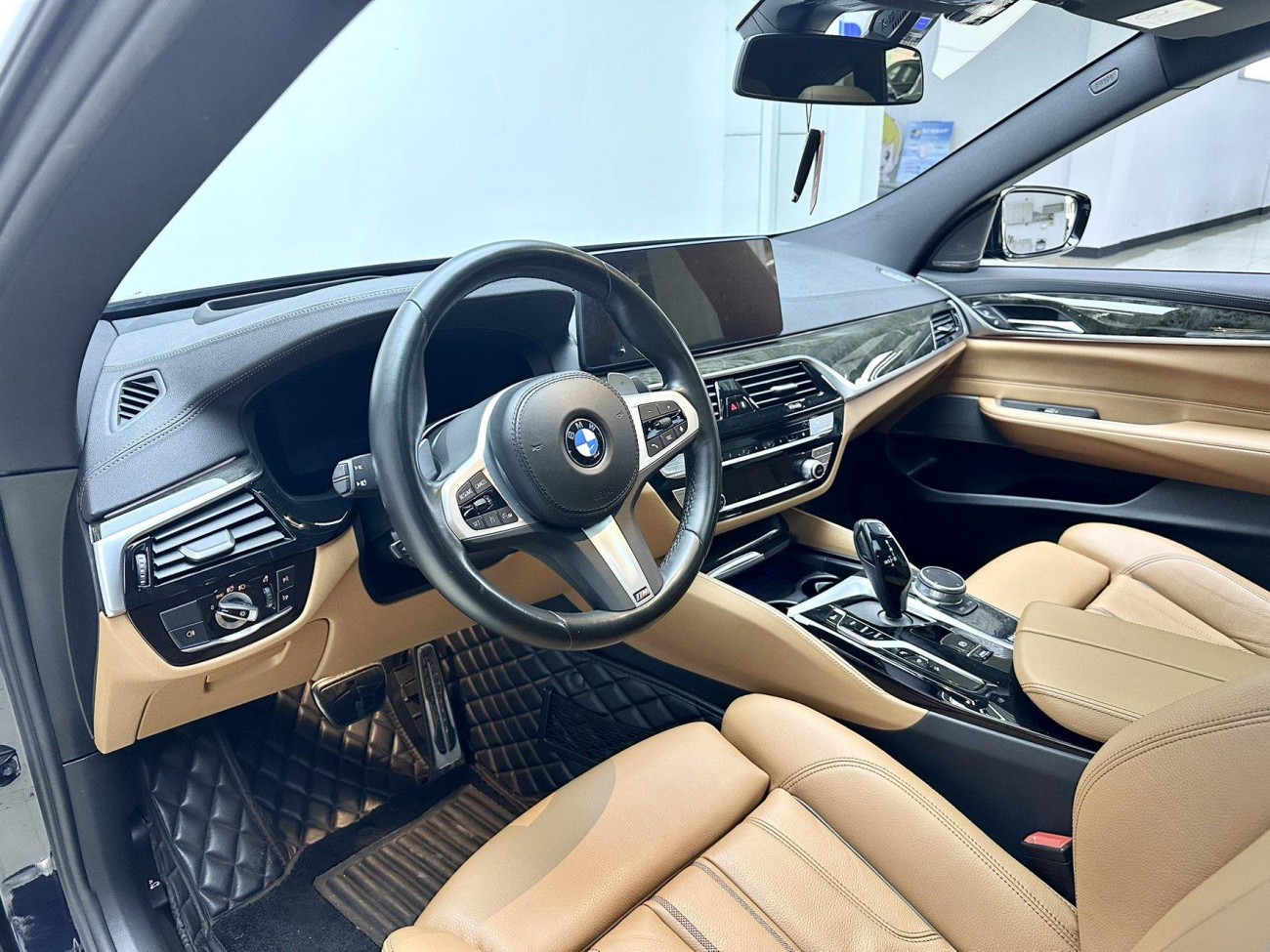 BMW 6GT 2022