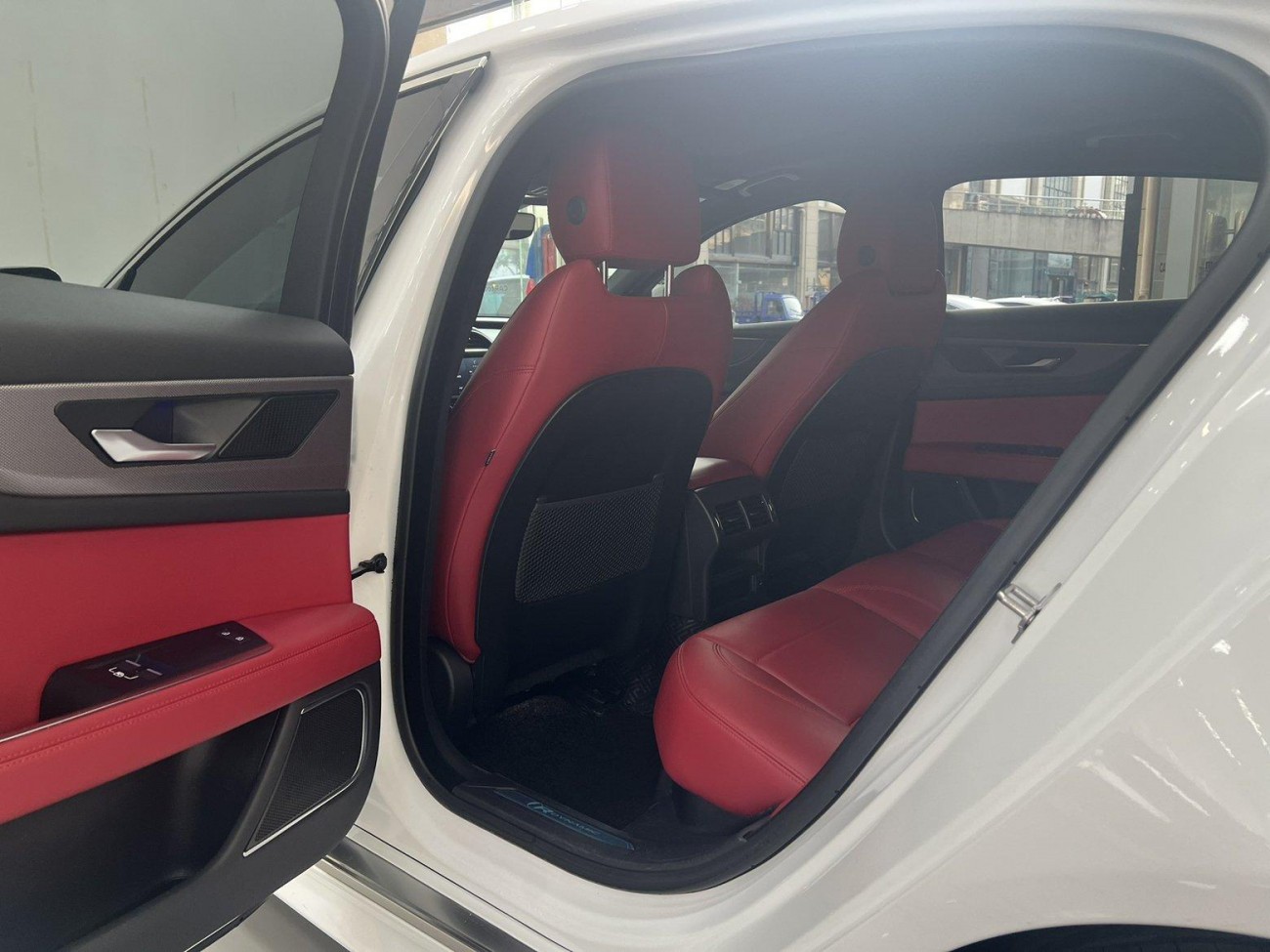 Jaguar XEL 2023