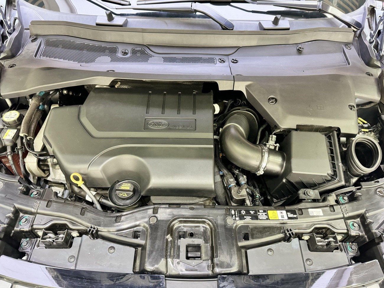 Land Rover Discovery Sport 2021
