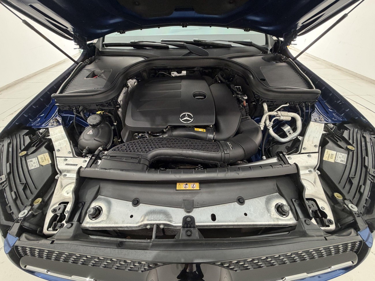 Mercedes-Benz GLC 260 4MATIC 2021