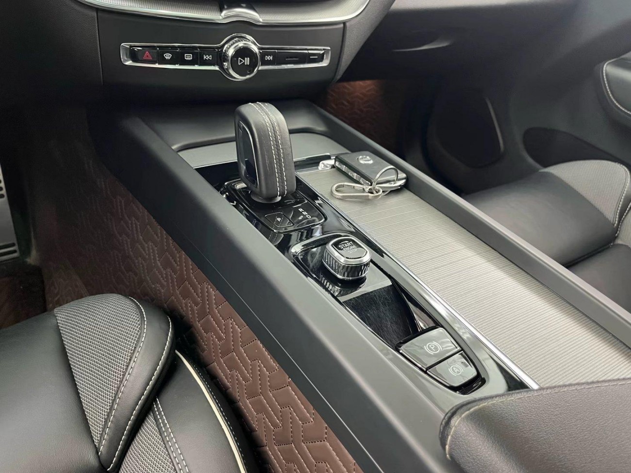 Volvo XC60 2022