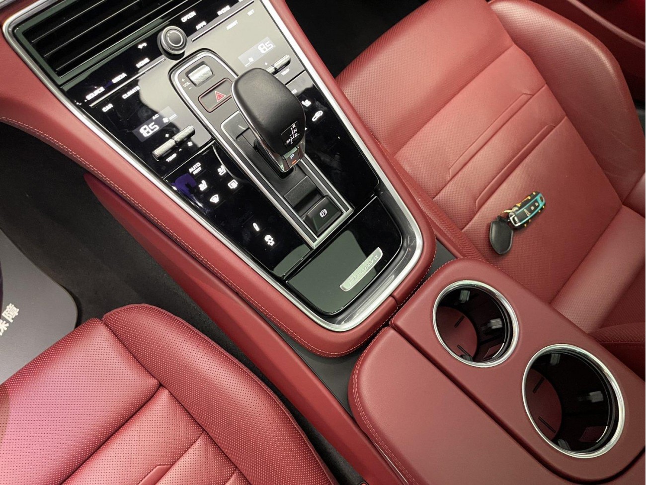 Porsche Panamera 2023