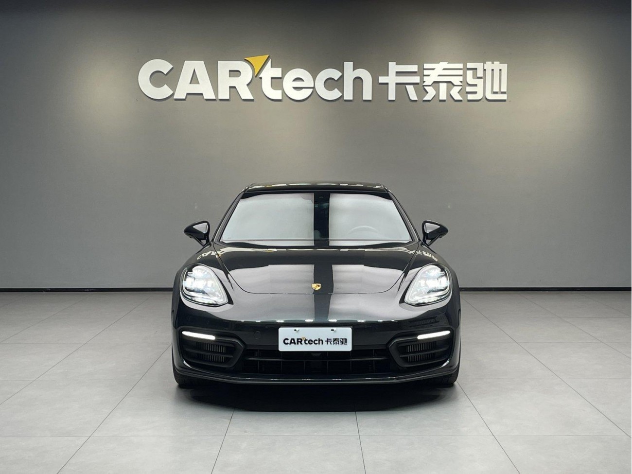 Porsche Panamera 2023