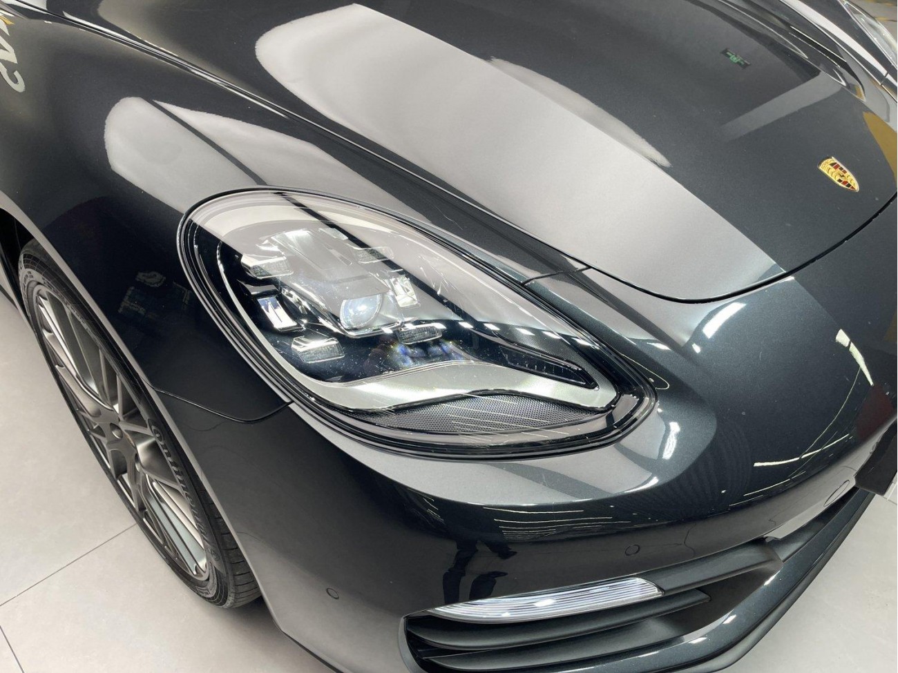 Porsche Panamera 2023