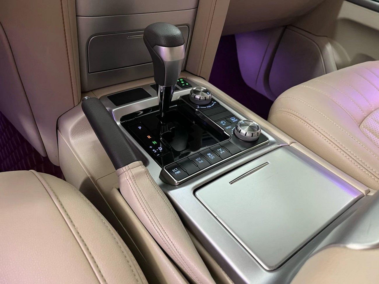 Toyota Land Cruiser 2019