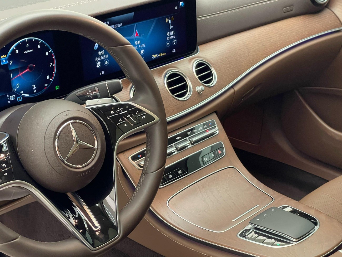 Mercedes-Benz E 300 L 2023