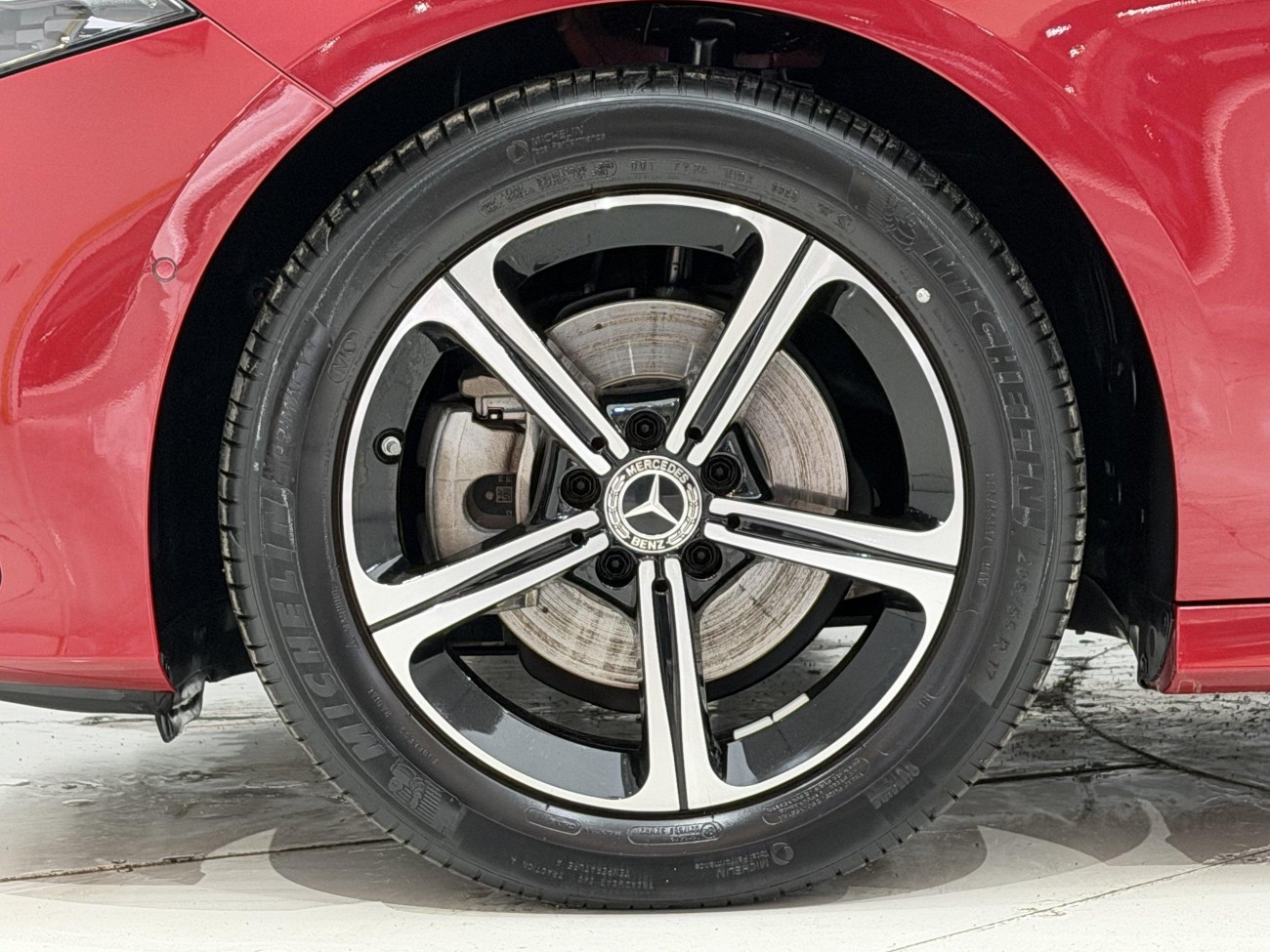 Mercedes-Benz A 200 L 2023