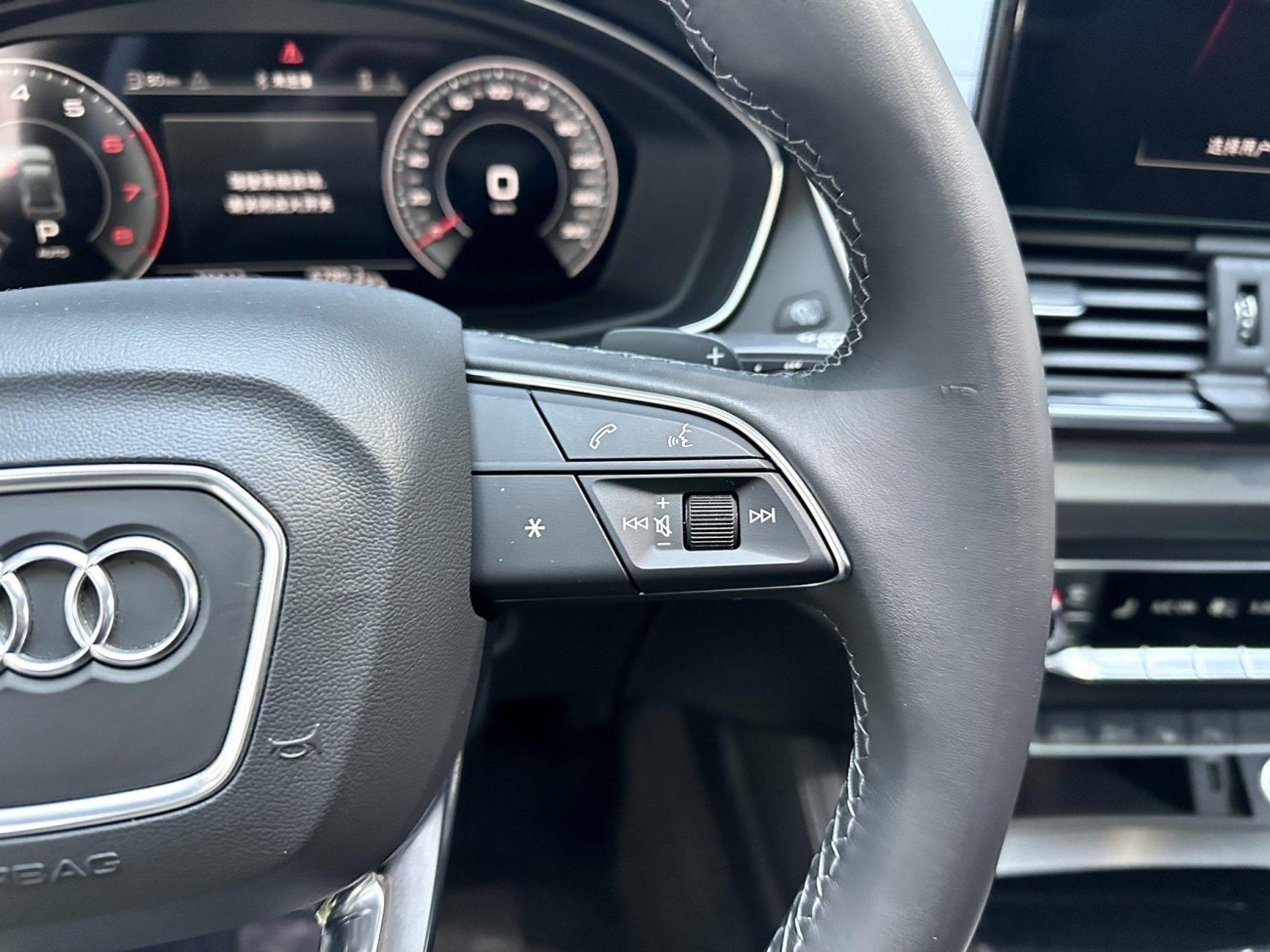 Audi Q5L 40 2022