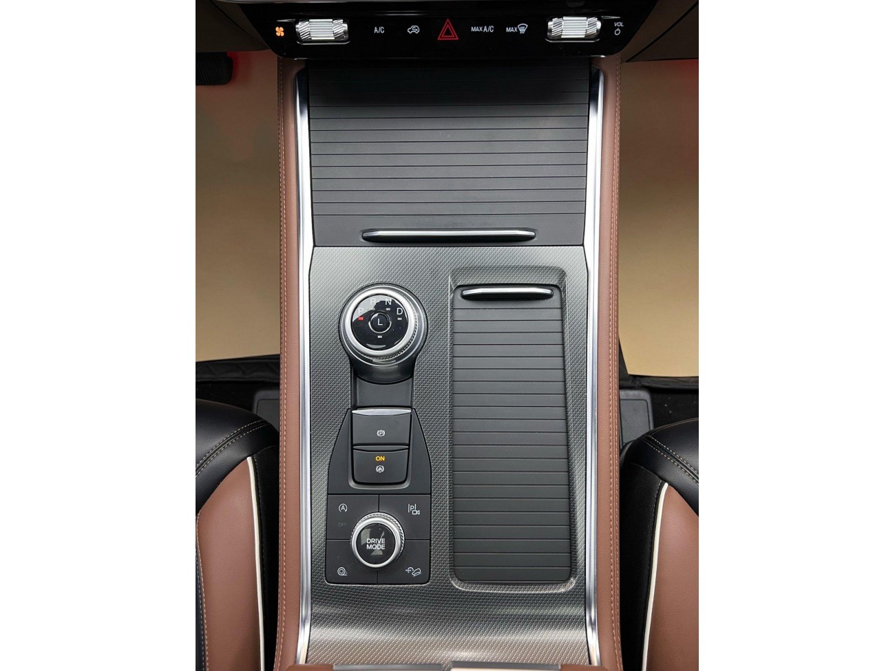 Ford Explorer 2024