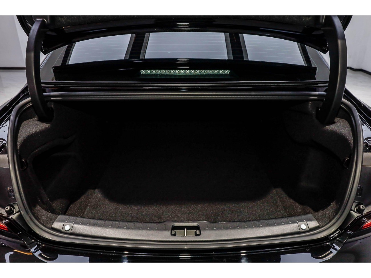 Volvo S90 2025