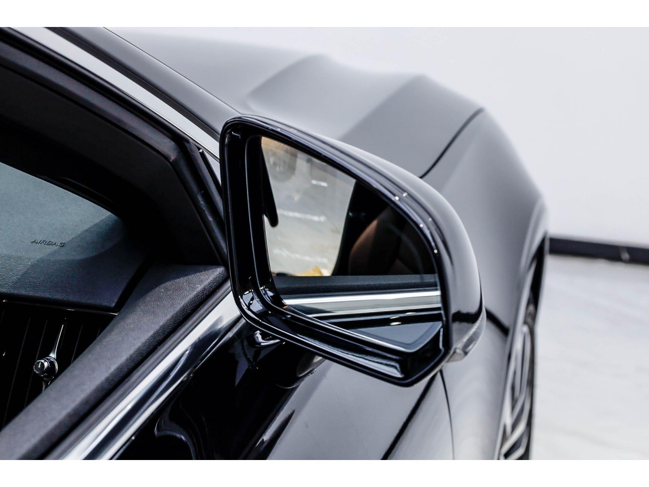 Volvo S90 2025
