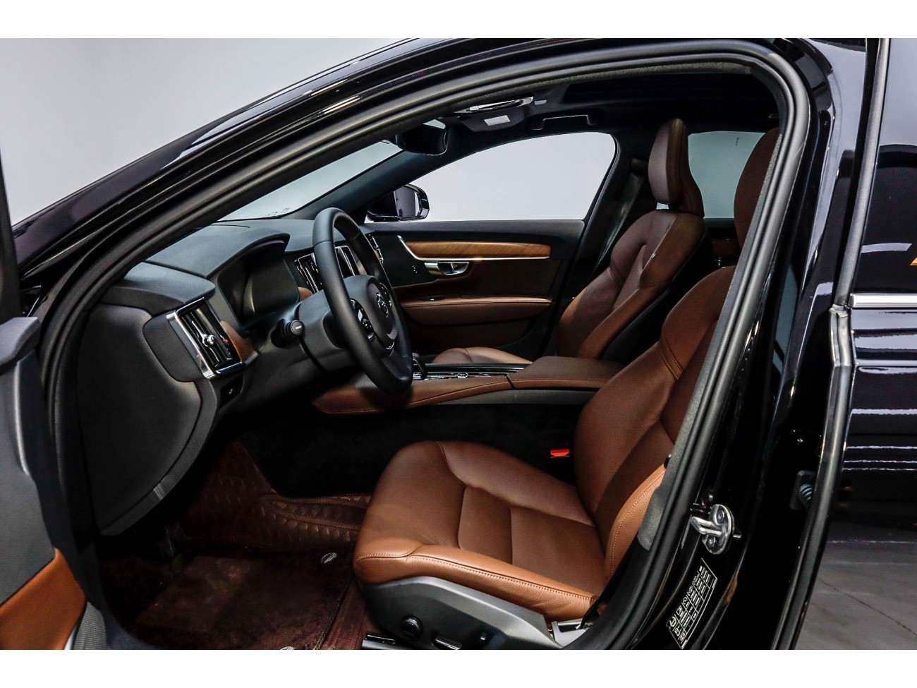 Volvo S90 2025