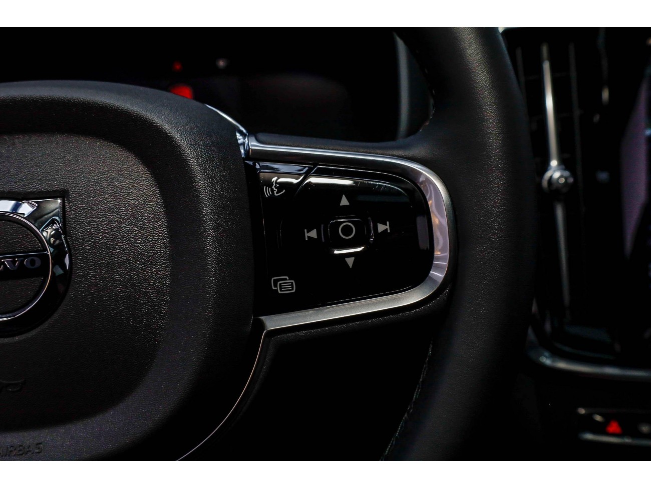Volvo S90 2025