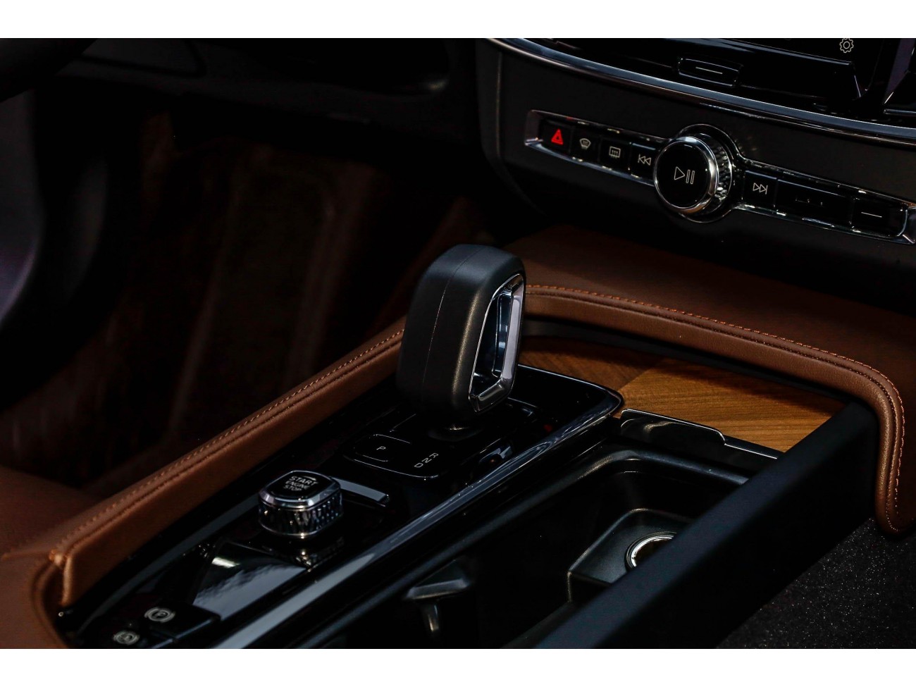 Volvo S90 2025
