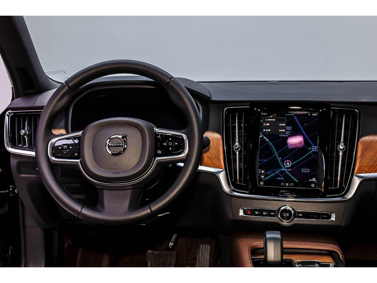 Volvo S90 2025