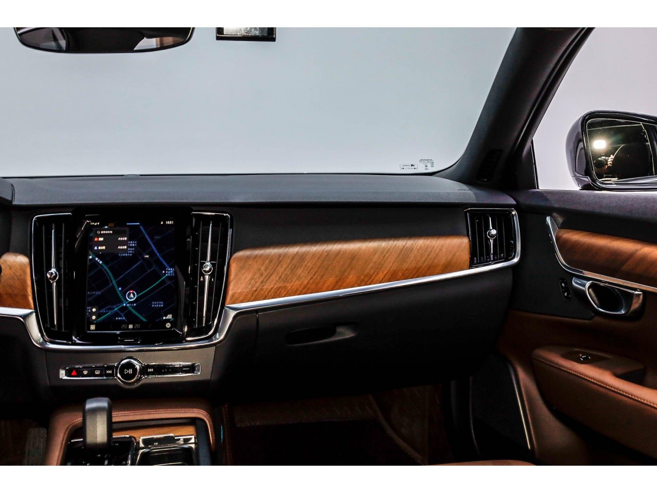 Volvo S90 2025