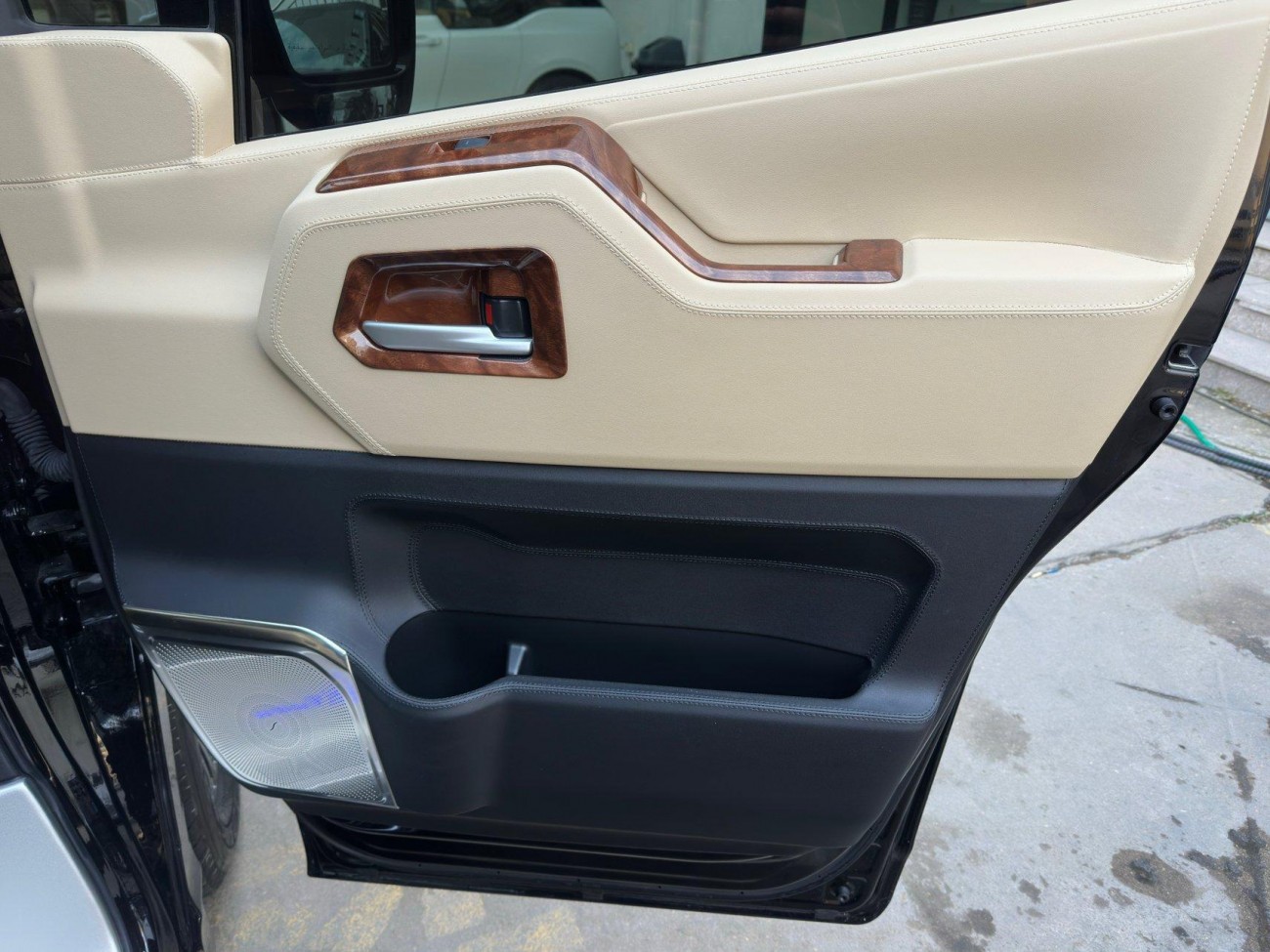 Toyota HiAce 2026